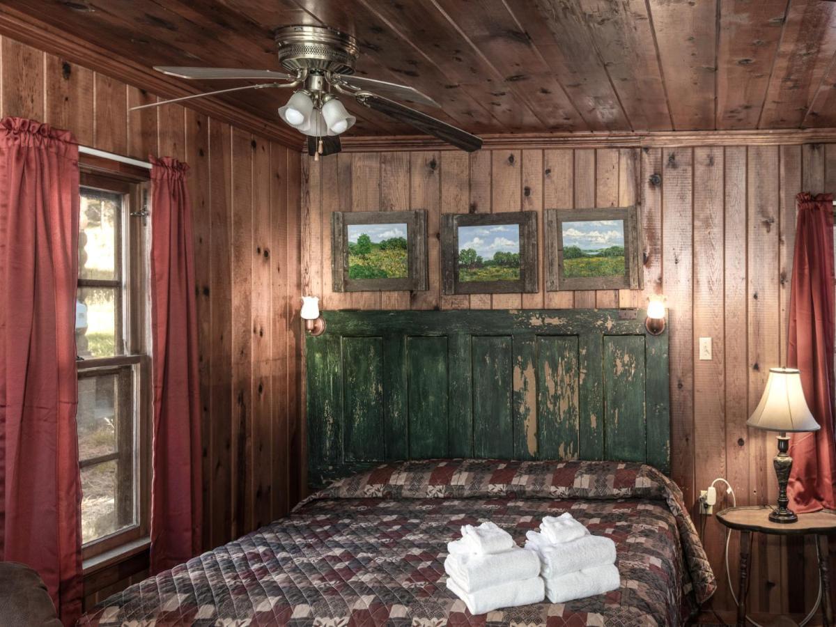 Apache Village 2, King Studio, Midtown, Sleeps 2 Ruidoso Exterior foto