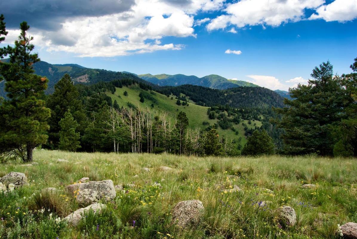 Apache Village 2, King Studio, Midtown, Sleeps 2 Ruidoso Exterior foto